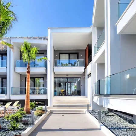 Hotel Senso Nea Peramos 4*