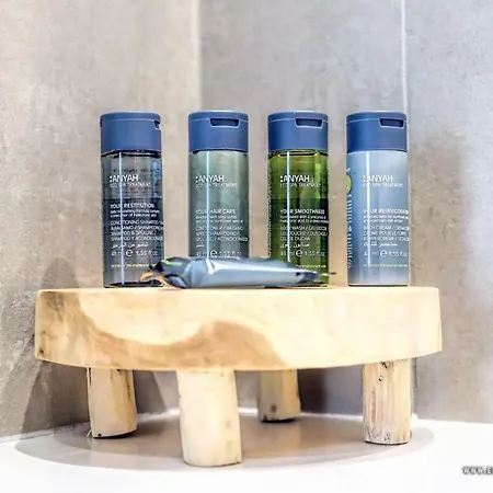 Senso Nea Peramos מלון