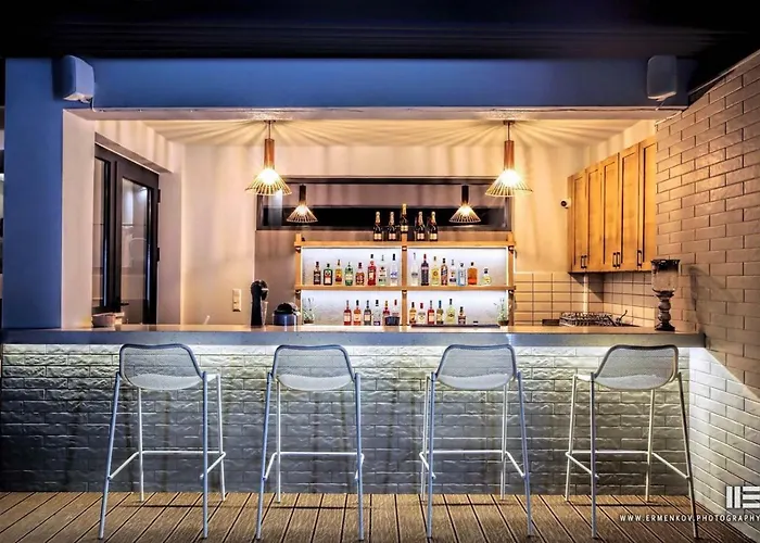 Senso Hotel Néa Péramos